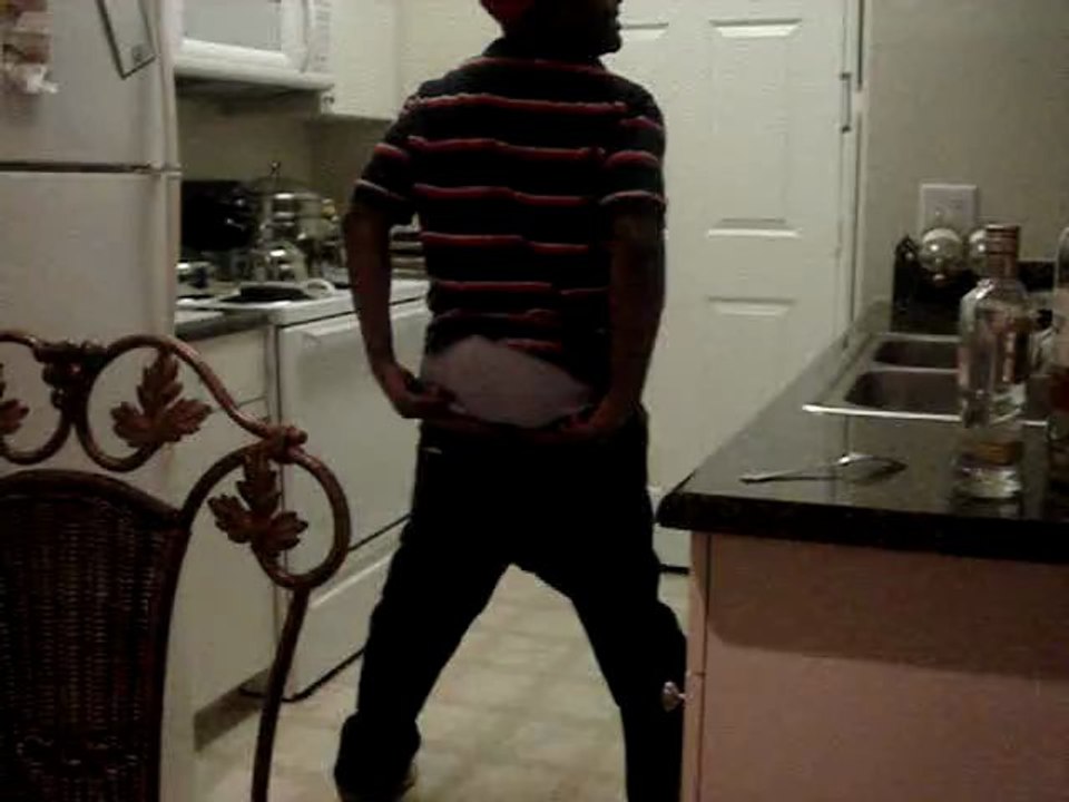 big butt sagger