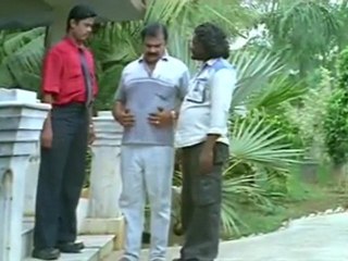 Yarukku Yaaro- Stealing gold chain