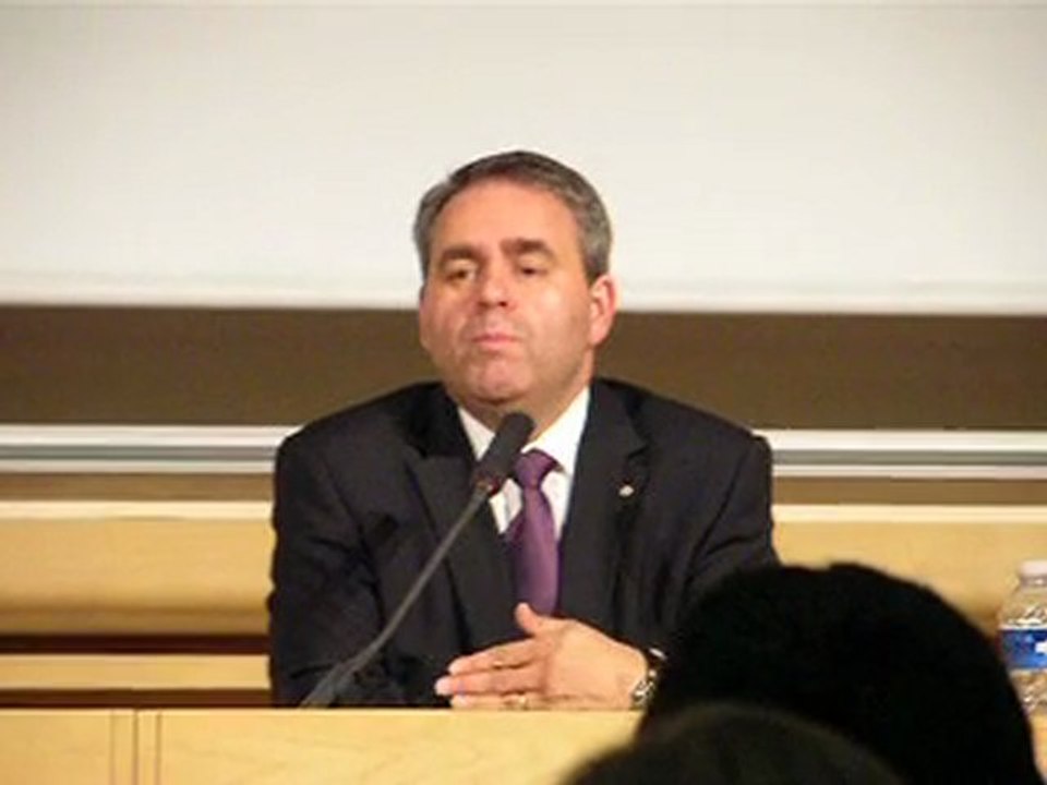 UMP Sciences-Po reçoit Xavier Bertrand (ext.4)