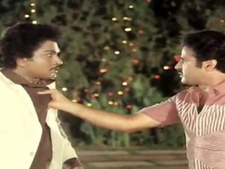 Nippulanti Manishe - Bala Krishna Fights In A  Party