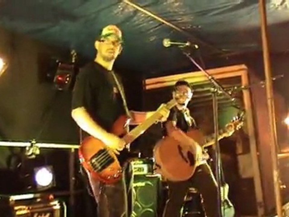 Beuhn & The Dunkies - Sa Passion née au Népal (1er concert) - Camaret