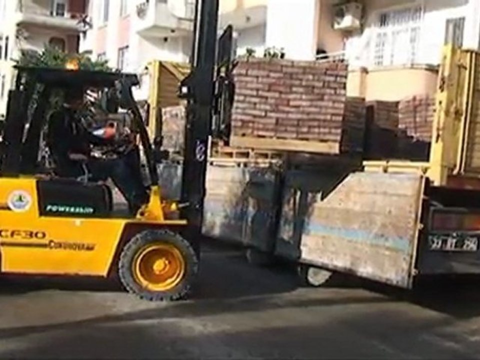 ERDEMLİ, TARİHİNDE EN FAZLA  PARKE YOLA SAHİP OLUYOR