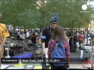 Les Indignés américains campent devant... - no comment