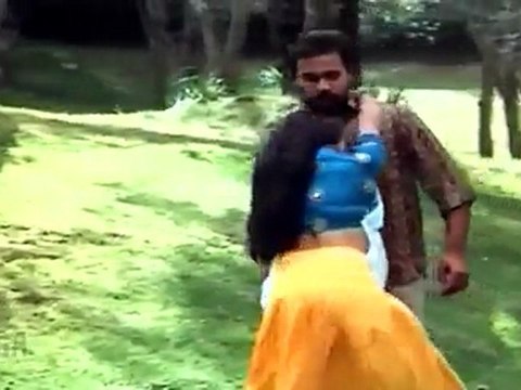 Muthu Muthu Mutharanda(THAMBIKKU ORU PATTU)