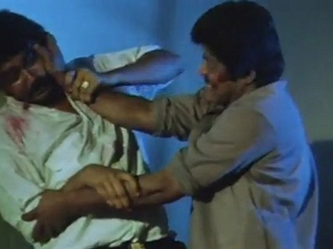 PUDHIYA VISARANAI-Fight 08.m4v