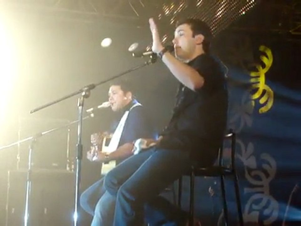 Filme Celular - Show do João Bosco & Vinícius no Villa Country SP - Tocando em Frente - 15 10 2009- Paulo Salltorelli-Camila Ahrens e Renata Capra