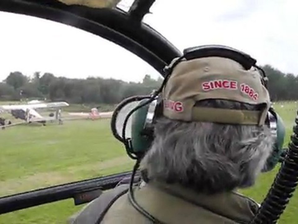 Approche sur le terrain de Saint-Junien en Alouette II (BIS !) Nous changeons de place...