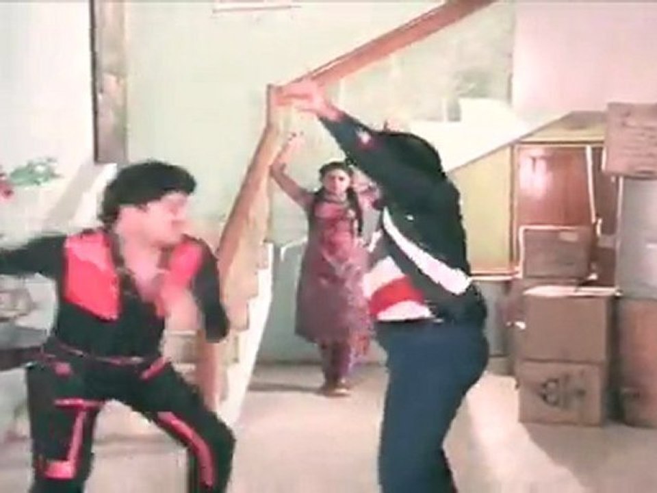 Nippulanti Manishe - Bala Krishna In Disguise Fights