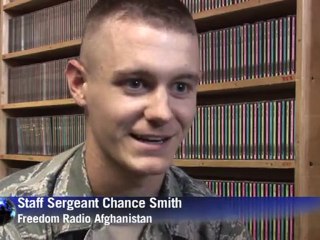 جنود أميركيون يميلون الى الموسيقى للتخفيف من توترهم ومللهم