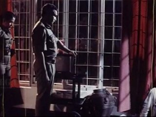 Ellame En Kathali - Nagarjuna Arrested