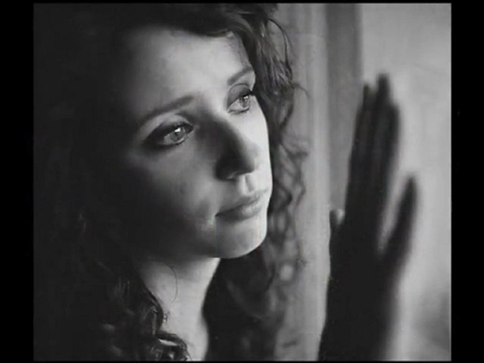 Yasemin Göksu  -  Aldı Gitti Neyim Var Neyim Yoksa