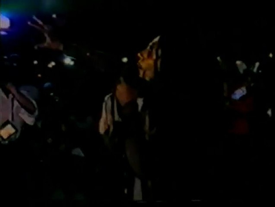 07. Bob Marley _ The Wailers - Keep On Moving [Smile Jamaica Concert] Enhanced