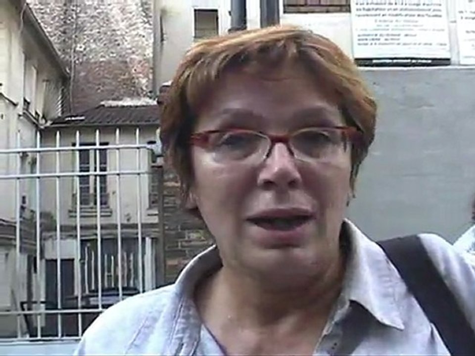 2005 : La Mairie de Paris expulse et .. réintègre