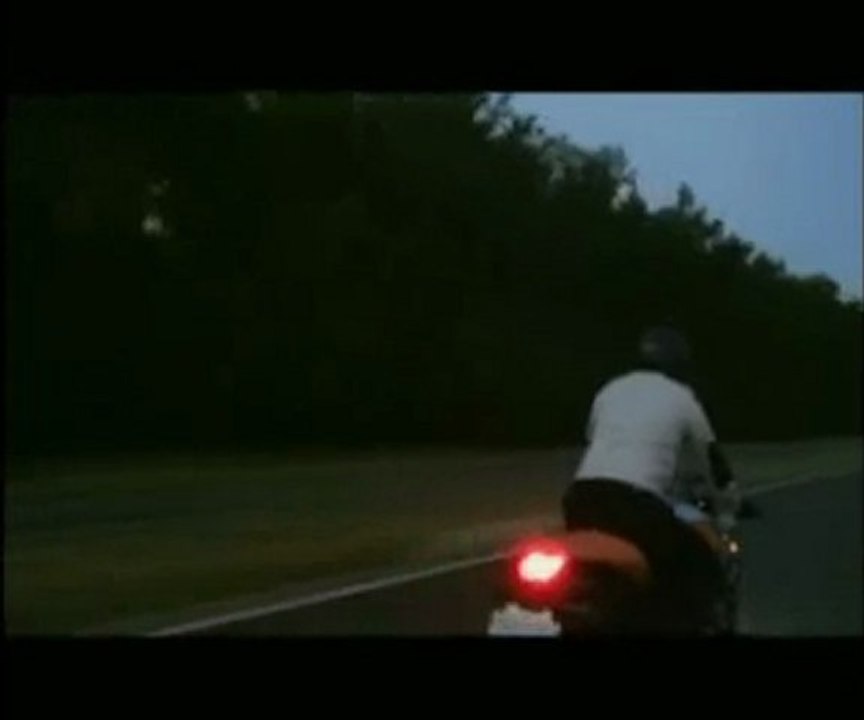 Suzuki Stratosphere in action