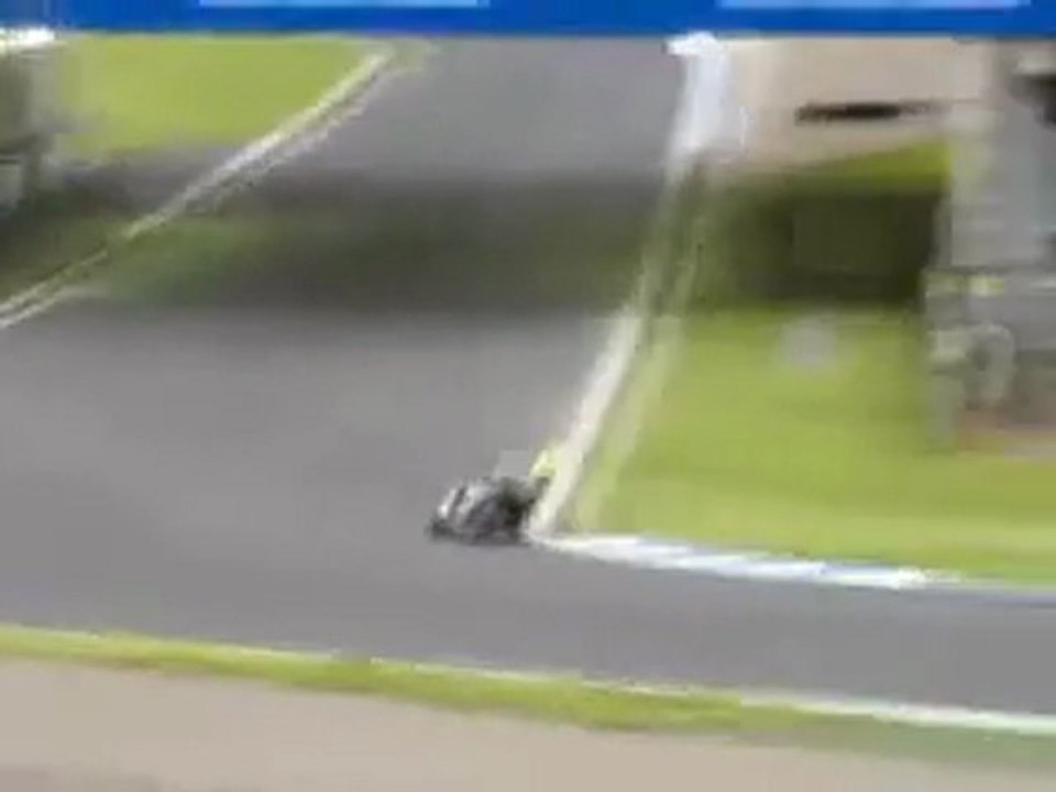 Valentino Rossi tests 2008 Yamaha YZR-M1