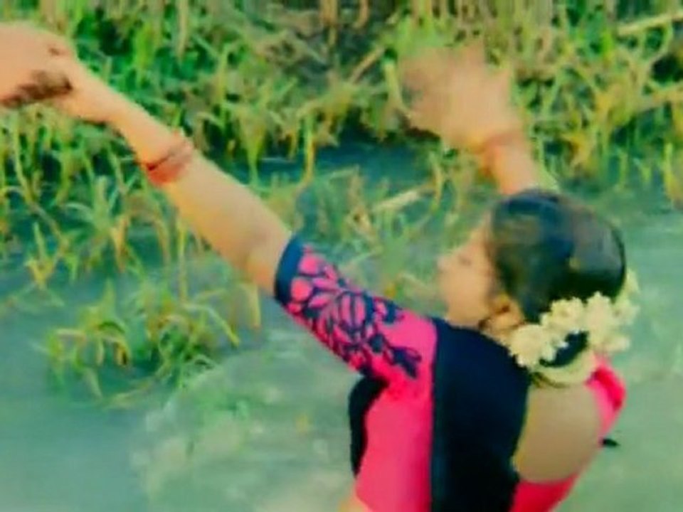 AARUSAAMY- Heroine dropped in Canal SCENE