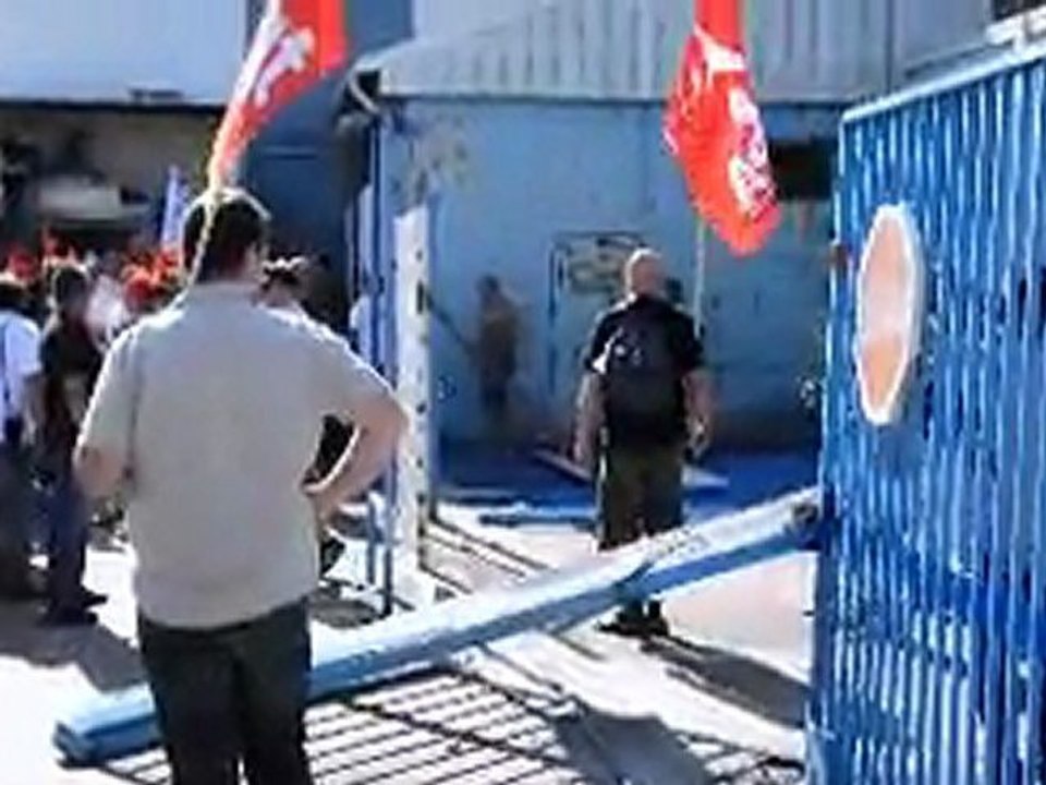 Visite de soutien de Philippe Poutou aux FDPA