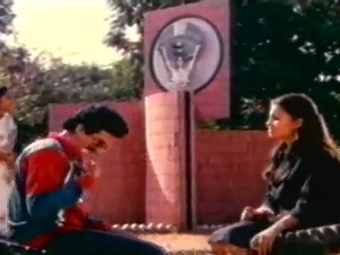 JHANSI RANI- Rajendraprasad Kissing Scene