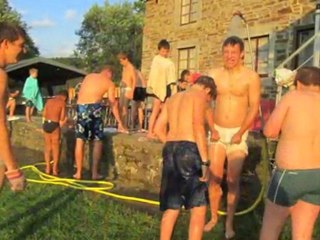 Montage Camp Grande Hoursinne 2011 - Louveteaux de Stmbert