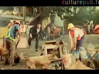 Britain's craziest roller skater