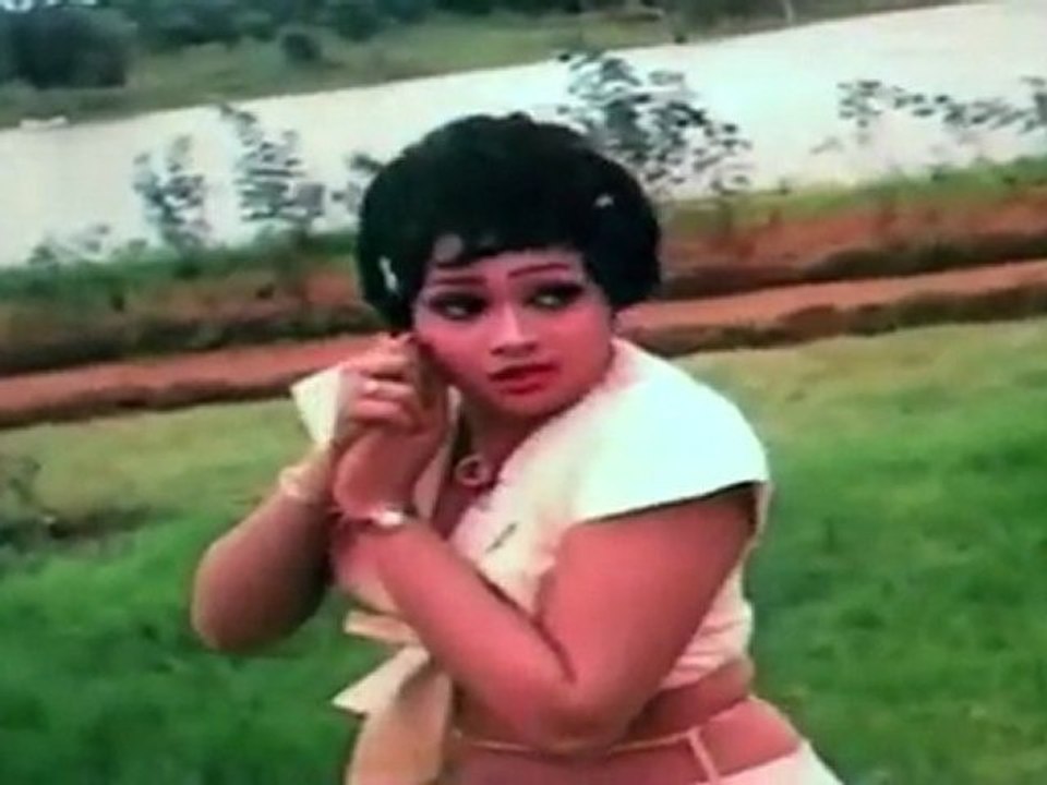 Angam Surangam (Raja Veetu Kannu Kutty)