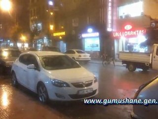 Gümüşhane'ye Şiddetli Yağmur ve Dolu Yağdı