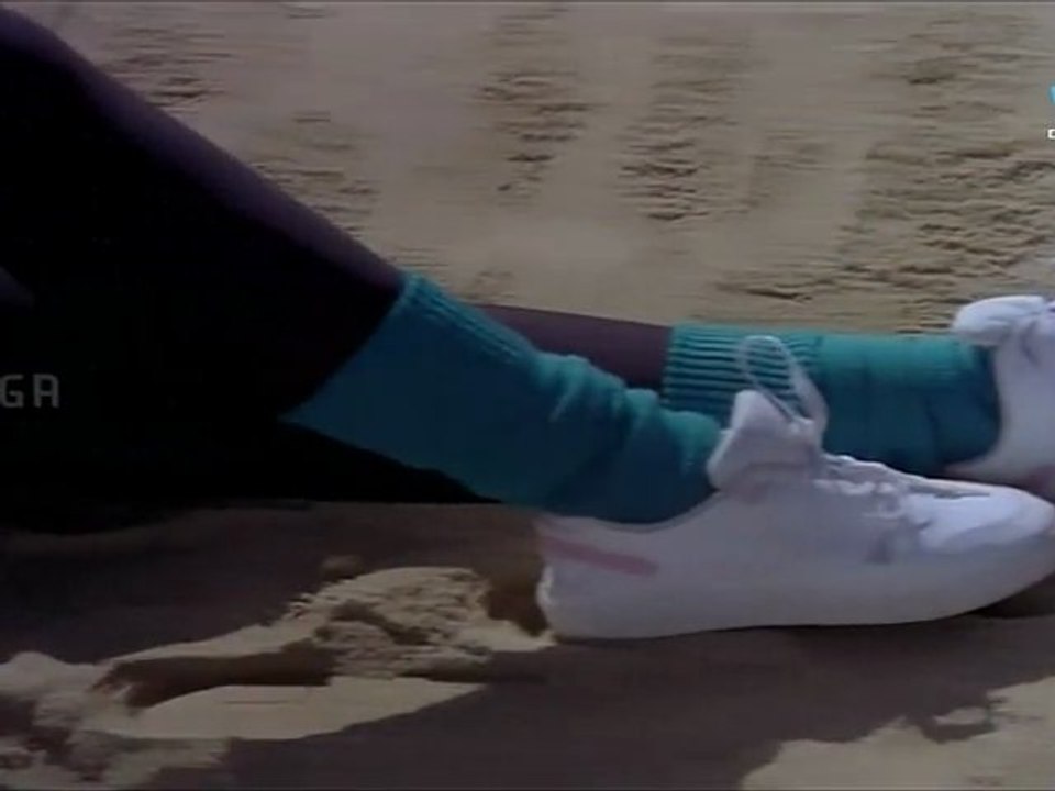 Play Girls - Beach Scene