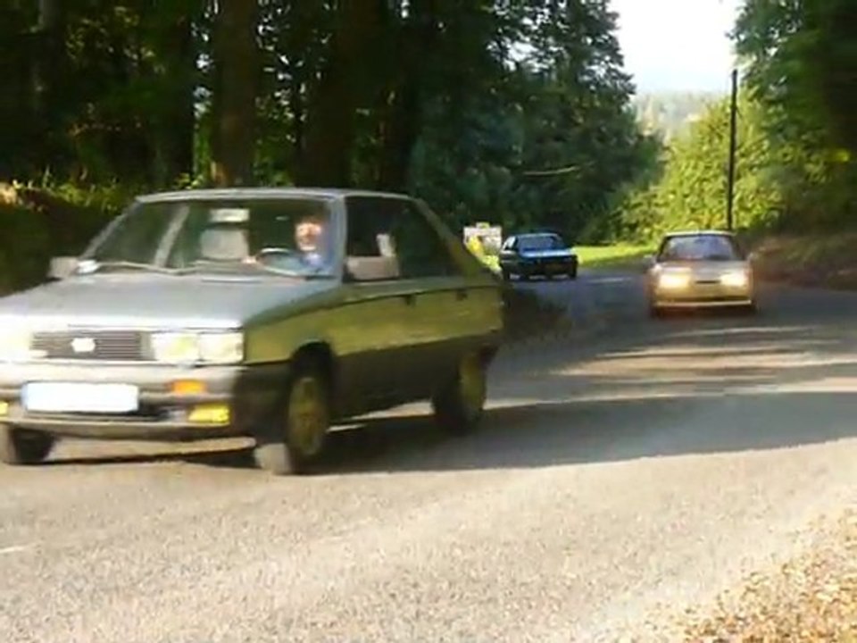 Balade lors du rassemblement annuel 2011 du Renault 9 & 11 Club de France