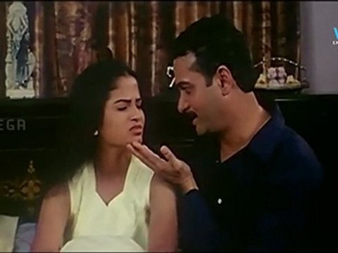 Ethu Konjam Puthusu - Priyanka fails in romancing with husband