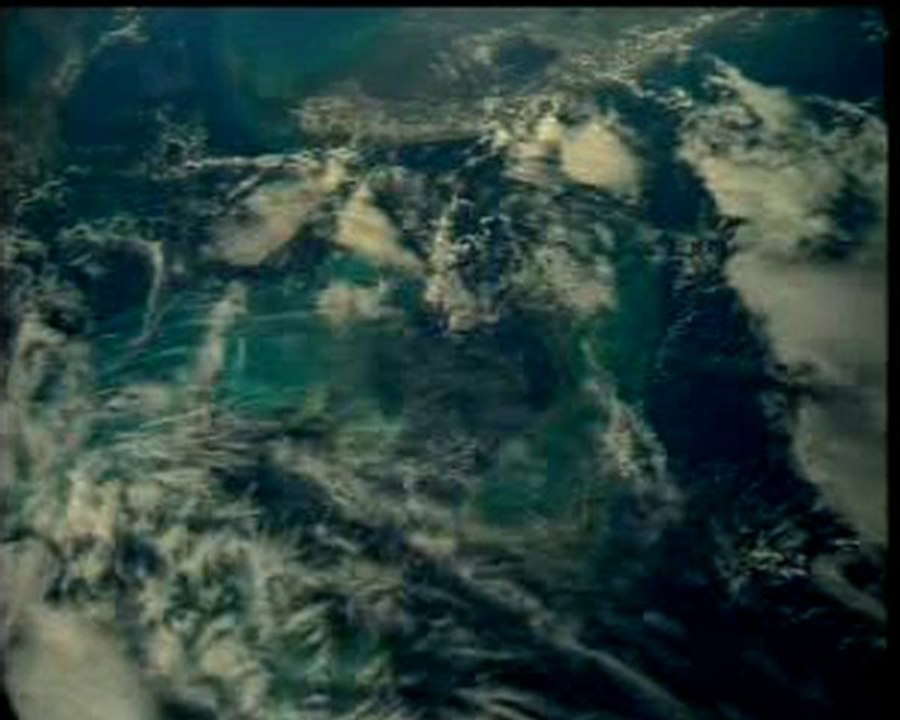 MENYIBAK RAHASIA BAWAH LAUT