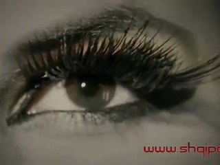 Kosovare Xhoni ft. Maksi - Eyo Eyo! [www.shqipet.eu]