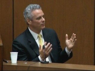 Cardiologist testifies Murray was grossly negligent