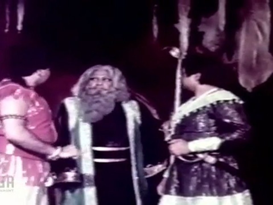 VIKRAMAADHITHYAN KANDA VEDHALAM-SCENE 10.mov