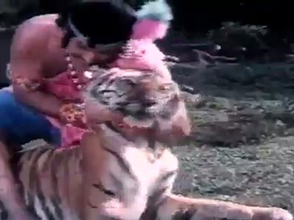 VILLALAN EKALAIVAN-SCENE1.new.01.mov