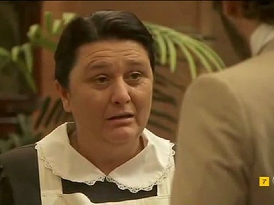 EL SECRETO DE PUENTE VIEJO TRISTAN PEPA ESTABA INQUIETA ESTA  METIDA EN ALGUN LIO ROSARIO LE AVISA 13-10-11