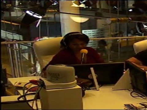 Vincent Moscato et les pantoufles de Richie McCaw