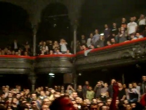 Staind - For You - La Cigale , Paris 12 Octobre 2011 .