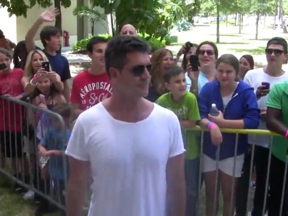 Piers Morgan offre une photo de Cheryl Cole à Simon Cowell pour son anniversaire