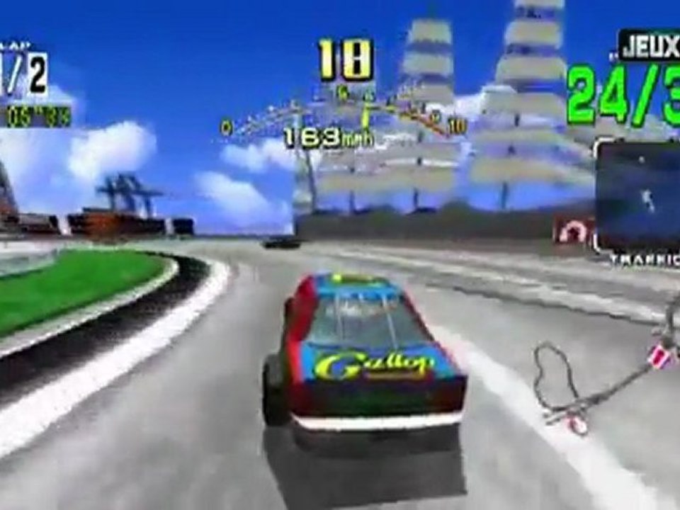 Daytona USA aussi en HD !