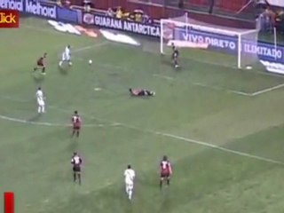 Vasco só empata e Corinthians segue na liderança