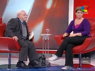 4-4 Emotivo reencuentro de Paloma y su primo, Juan Ernesto Fort
