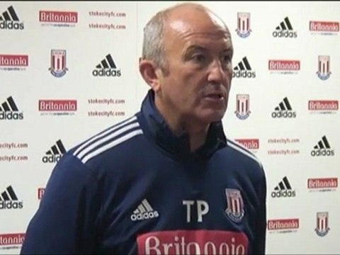 Pulis (Stoke): Crouch puede volver