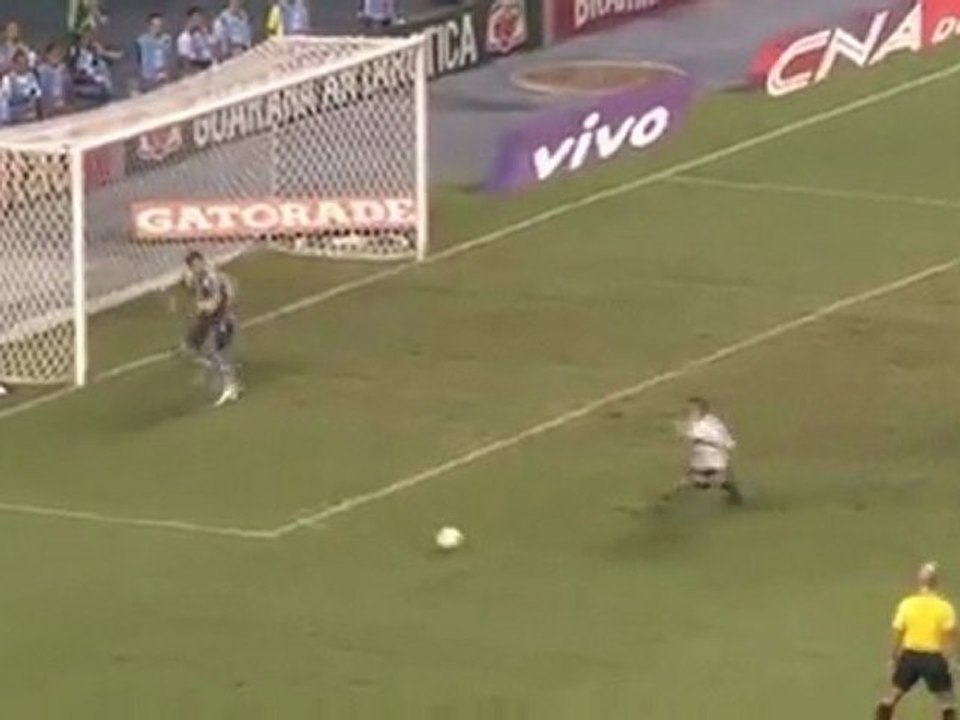 Fred : un superbe triplé et un penalty manqué