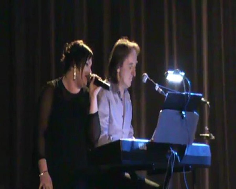 UN PIANO..UNE VOIX..DU J.BREL ET LA MAGIE OPERE
