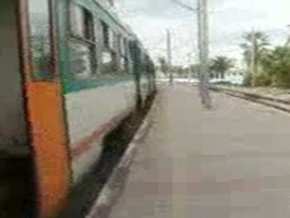 sncft metro du sahel a la gare de mahdia tunisie