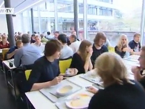 Overcrowded Universities - Why German Students are Studying in the Corridors | People & Politics