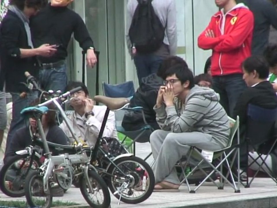 Ansturm auf neues iPhone in Tokio