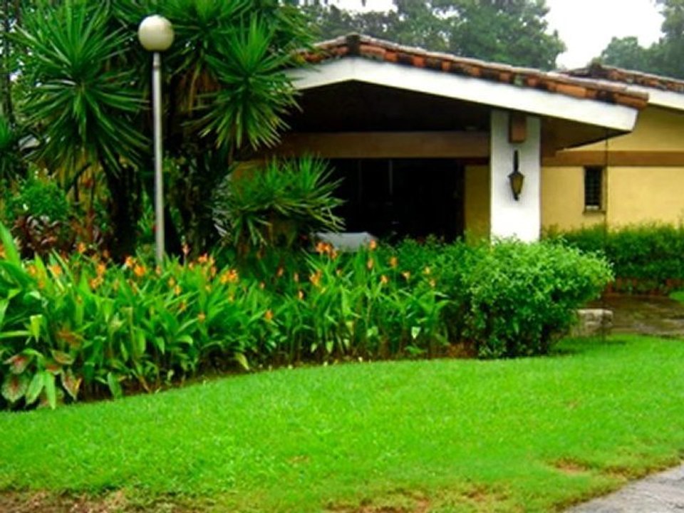 Casa en venta en La Mascota, San Salvador, El Salvador :: Arriaza Vega