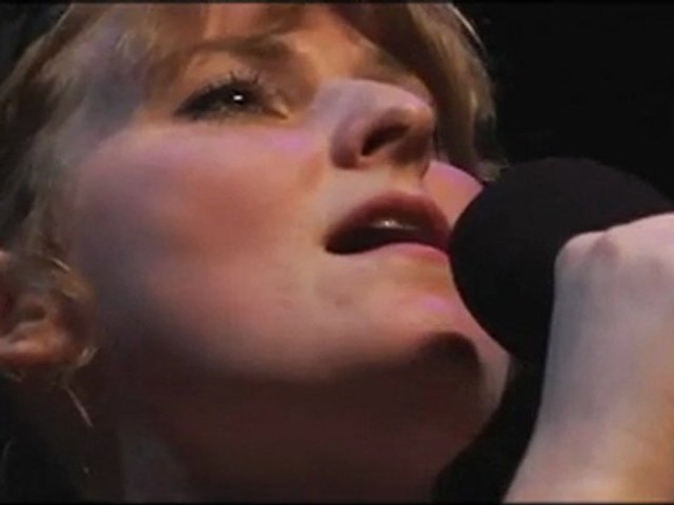 Jenn Grant - "A Week or Two" Live at Glenn Gould Theatre