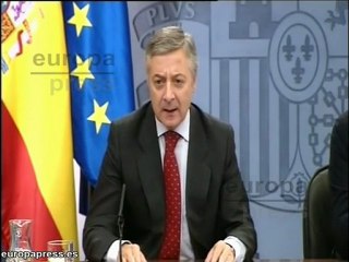 Gobierno felicita a Zapatero tras el comunicado